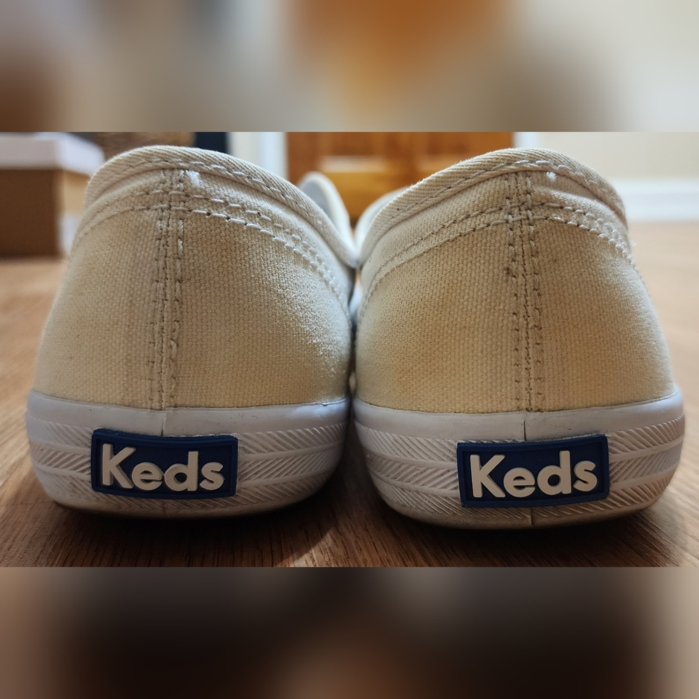 Keds Sneakers Size 9 - Picture 4 of 11